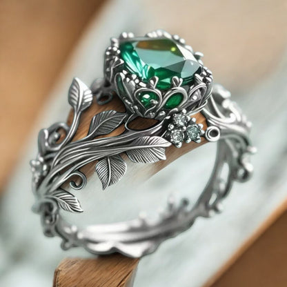 925 SS Emerald Leaf Motif Ring